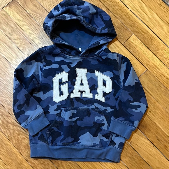 gap blue camo hoodie